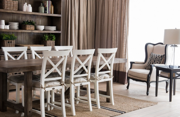 Hamptons style outlet dining table